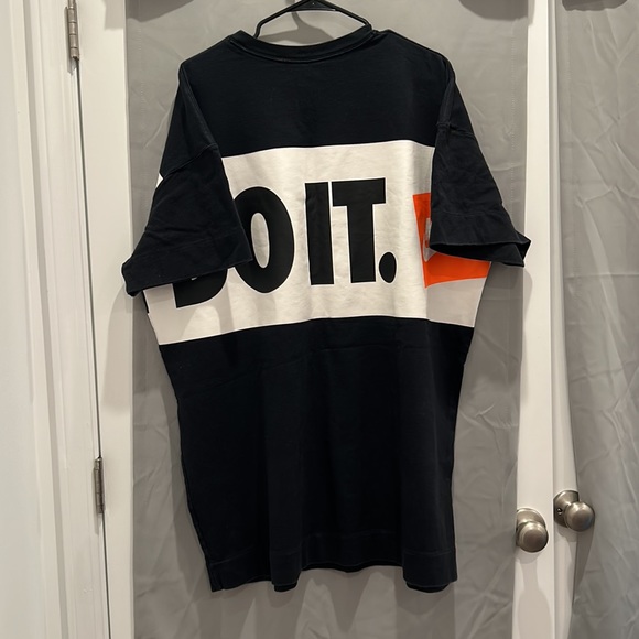 Nike Short Sleeve Shirt, Size XXL - Picture 4 of 7